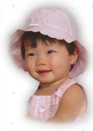 Hvordan å adoptere en baby fra Kina. Finn en adopsjon byrå som spesialiserer seg på adopsjoner fra Kina.
