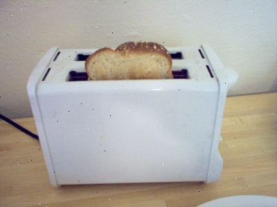 Hvordan lage toast. Velge hva slags brød du ønsker å bruke.