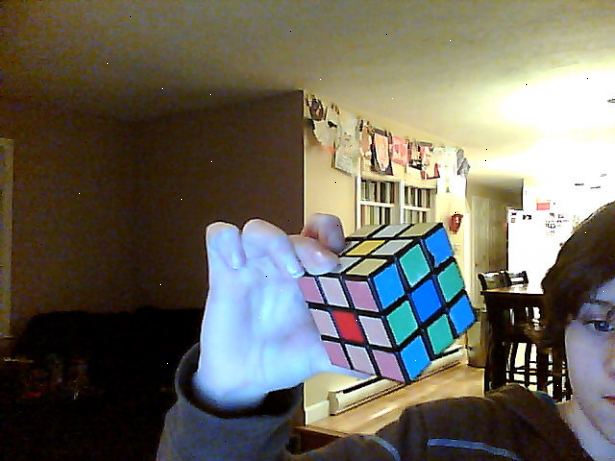 Hvordan lage fantastisk Rubiks kube mønstre. Gjør deg kjent med kube notasjon.